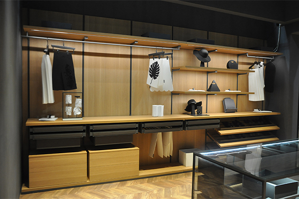 High End Aluminum Column System Walk in Closet with Glass Door in Chicago, USA